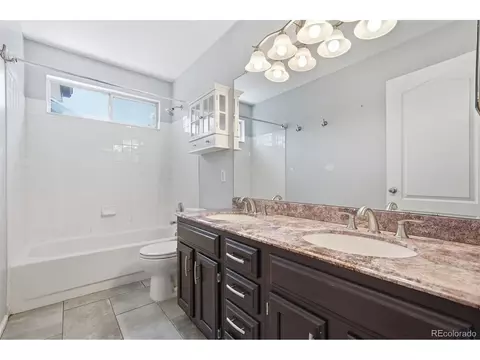 Bath - 19960 E Belleview Ln, Centennial, CO 80015 photo 4 of 6