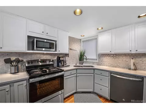Kitchen - 2881 Springdale Ln, Boulder, CO 80303 photo 1 of 4