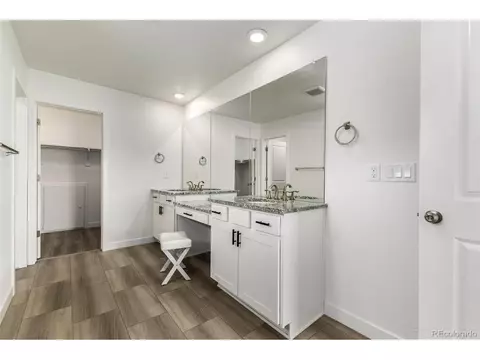 Bath - 5339 E 147th Ave, Thornton, CO 80602 photo 2 of 6