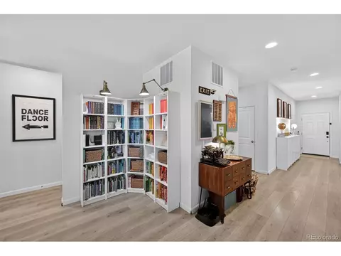 26707 E Maple Ave, Aurora, CO 80018 photo 3