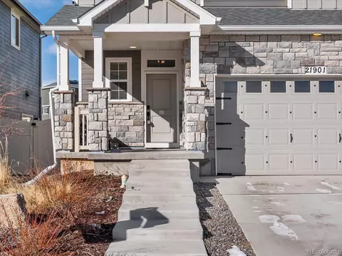 21901 E 42nd Pl, Aurora, CO 80019 photo 4