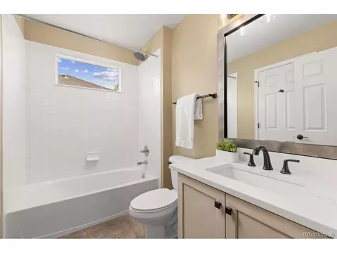 Bath - 8475 Braun Loop, Arvada, CO 80005 photo 5 of 6