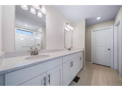 22302 E 38th Pl, Aurora, CO 80019 photo 30