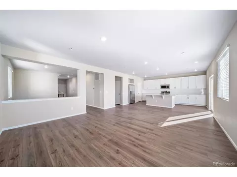 22302 E 38th Pl, Aurora, CO 80019 photo 13