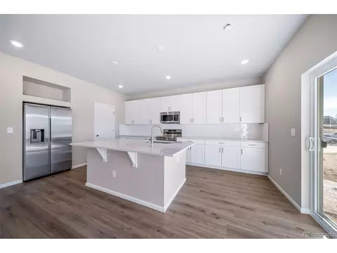 22302 E 38th Pl, Aurora, CO 80019 photo 7