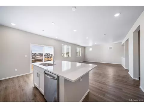 22302 E 38th Pl, Aurora, CO 80019 photo 10