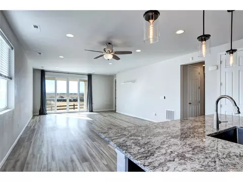 27309 E 10th Dr, Aurora, CO 80018 photo 5