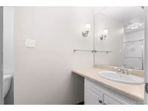 6428 E Bates Ave, Denver, CO 80222 photo 21