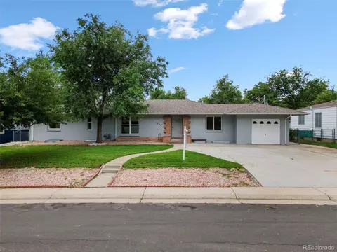 1340 Hanover St, Aurora, CO 80010