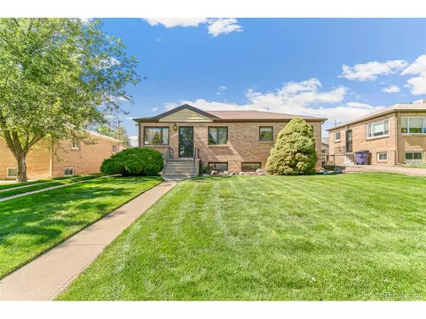 2711 Zenobia St, Denver, CO 80212