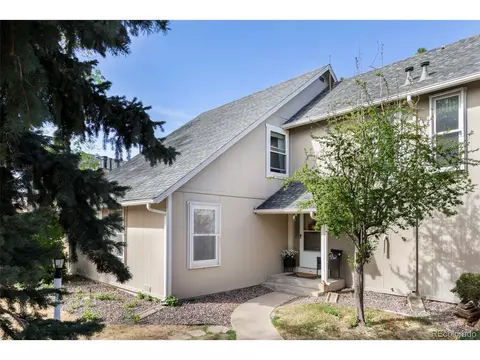 2645 S Xanadu Way #B, Aurora, CO 80014