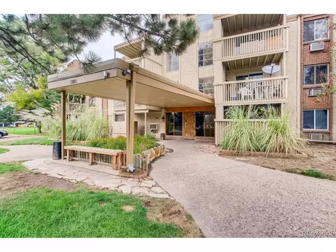 1300 S Parker Rd #202, Denver, CO 80231
