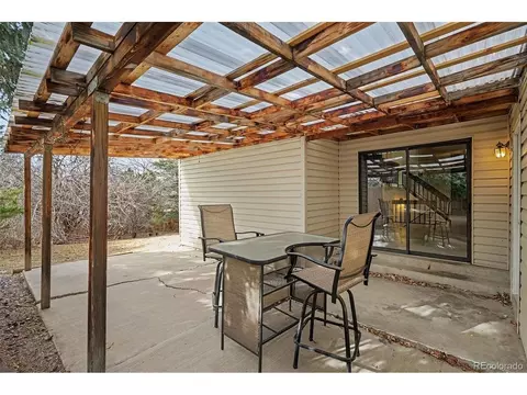 18097 E Nassau Dr, Aurora, CO 80013 photo 2