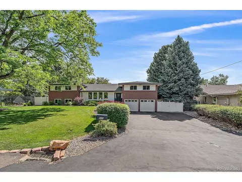 930 Reed Ct, Lakewood, CO 80214