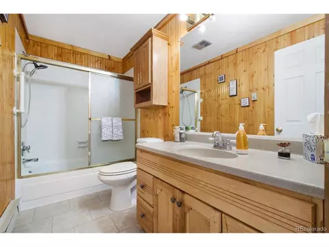 18810 E 16th Pl, Aurora, CO 80011 photo 11
