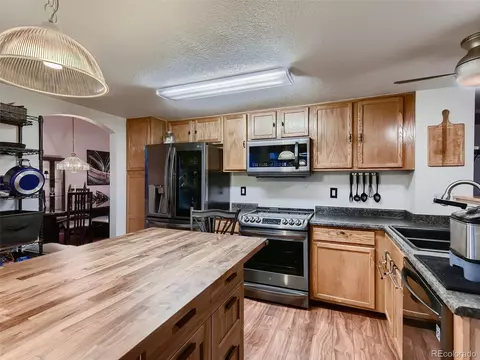 4934 Eureka Ct, Denver, CO 80239 photo 8