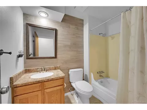2236 S Eagle Ct, Aurora, CO 80014 photo 22