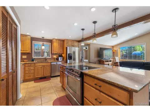 864 Summit Dr, Dillon, CO 80435 photo 11