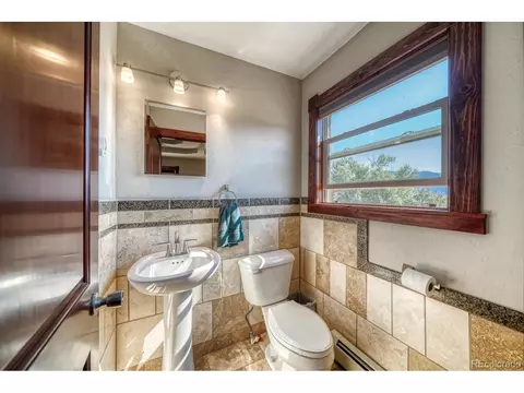 Bath - 426 Leprechaun Ln, Howard, CO 81233 photo 3 of 3