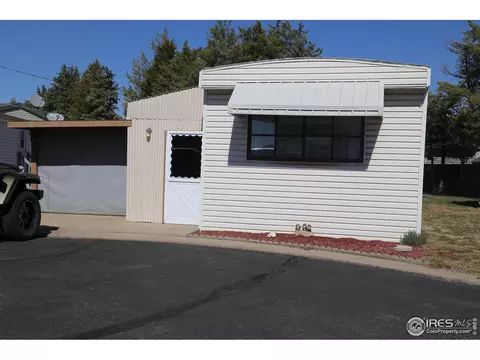 2200 37th St #114, Evans, CO 80620