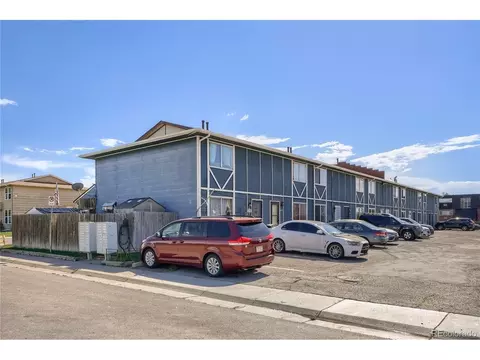 1435 Norfolk St, Aurora, CO 80011