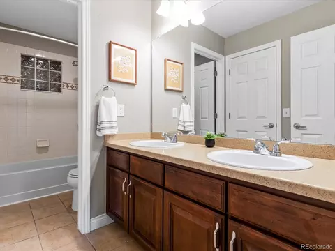 8805 E 28th Ave, Denver, CO 80238 photo 27