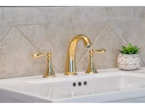 Bath - 400 E 3rd Ave #1004, Denver, CO 80203 photo 7 of 7