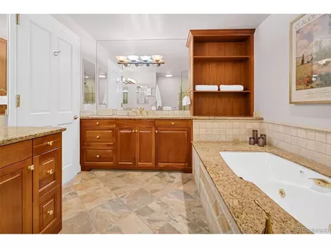 Bath - 400 E 3rd Ave #1004, Denver, CO 80203 photo 4 of 7