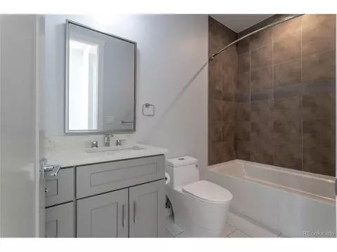 777 28th St, Denver, CO 80205 photo 21