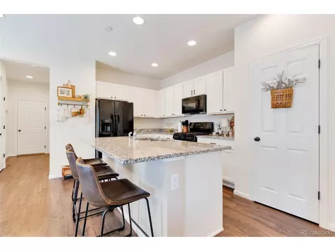 6487 N Ceylon St, Denver, CO 80249 photo 3