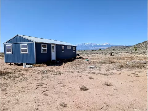 10 Aardvark Rd, Fort Garland, CO 81133