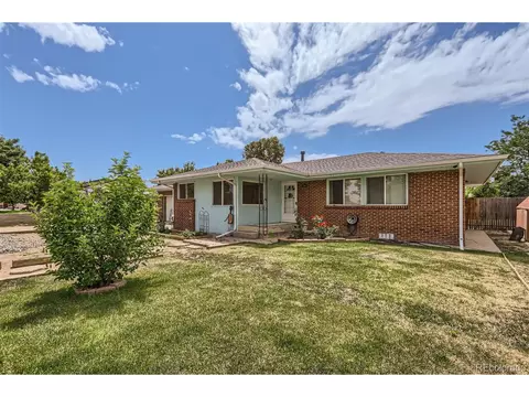 304 Olive Ln, Platteville, CO 80651