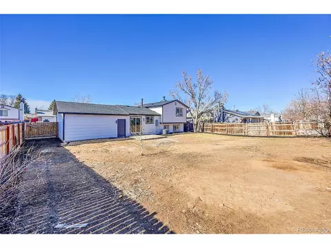 4574 Eureka Ct, Denver, CO 80239 photo 26