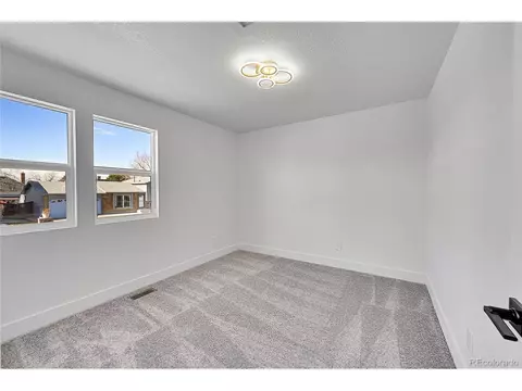 4574 Eureka Ct, Denver, CO 80239 photo 16