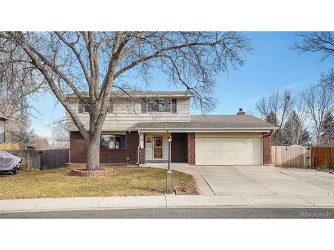1511 Mayfield Ln, Longmont, CO 80501