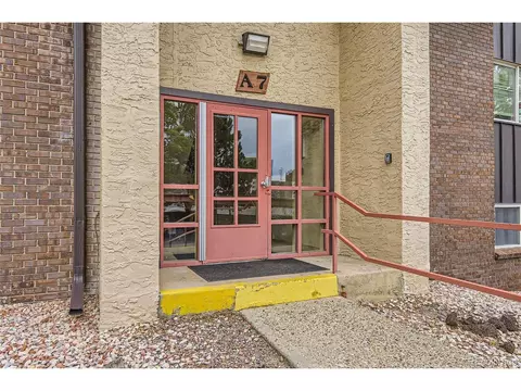 Undisclosed, Denver, CO 80237 photo 3