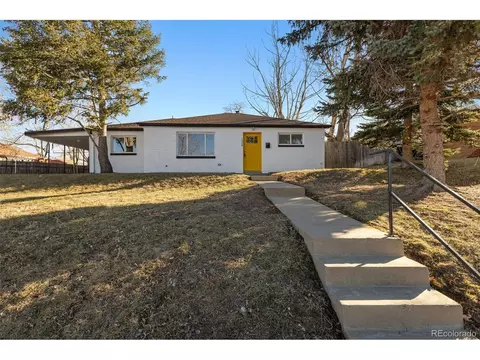 1090 Ash Ct, Thornton, CO 80229