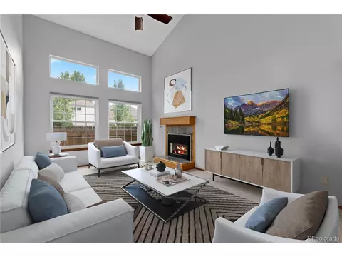 14801 E Penwood Pl #F, Aurora, CO 80015