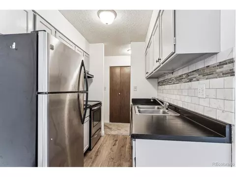 309 E Highline Cir #103, Centennial, CO 80122 photo 6