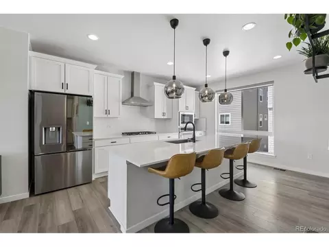 5195 Queen Ct, Arvada, CO 80002 photo 1