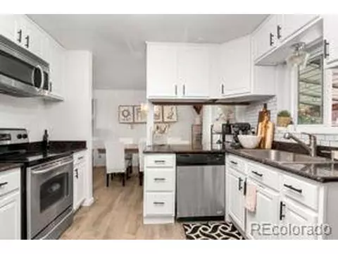 14884 E 25 Th Ave, Aurora, CO 80011 photo 4