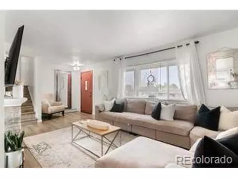 14884 E 25 Th Ave, Aurora, CO 80011 photo 3