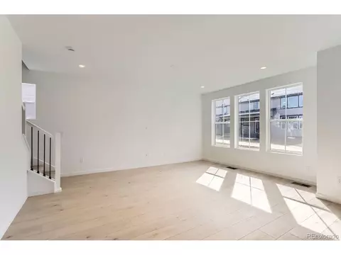 24716 Evans Dr, Aurora, CO 80018 photo 2