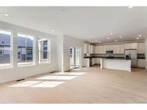 24716 Evans Dr, Aurora, CO 80018 photo 3