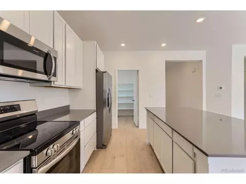 24716 Evans Dr, Aurora, CO 80018 photo 5