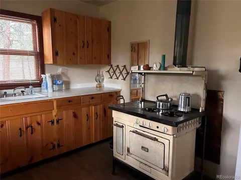 Kitchen - 861 Happy Top Trl, Bailey, CO 80421 photo 2 of 2