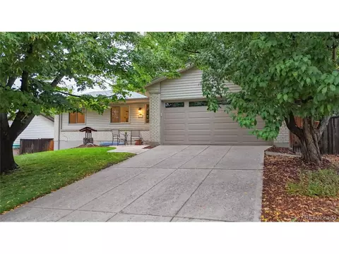 1963 S Van Gordon St, Lakewood, CO 80228