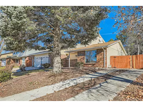 11191 E Harvard Dr, Aurora, CO 80014 photo 2
