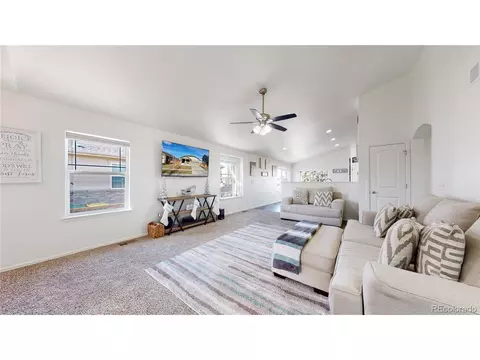 19641 E 63rd Dr, Aurora, CO 80019 photo 9
