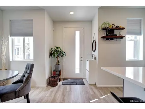 23590 E 5th Dr, Aurora, CO 80018 photo 2